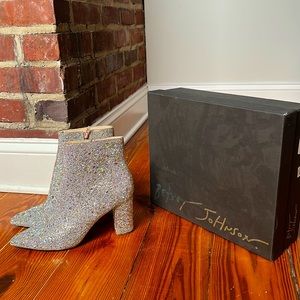 BESTY JOHNSON RHINESTONE BOOTS NEW w/ box, never worn 7.5 women’s